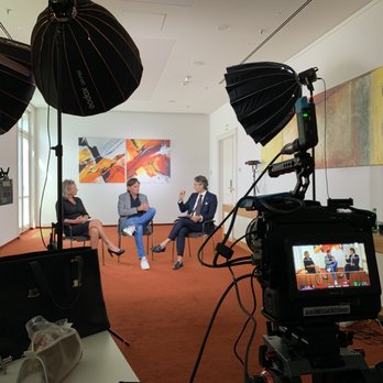 Reel Arts Media - Round Table Video shoot - Video/Film Production Near Me - Vienna, 9 Reel Arts Media - Round Table Video shoot - Video/Film Production Near Me - Vienna, 9