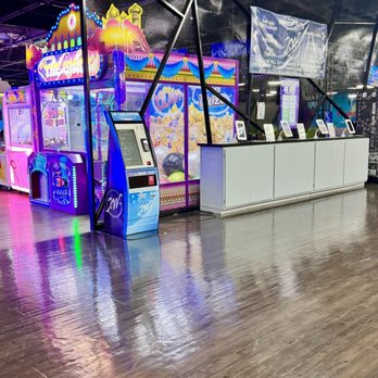 Jumping World - Arcade, Rope area - Bowling Near Me - El Paso, Texas