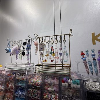 Ama's Dream Shop - Gift Shops Near Me - Aiea, Hawaii Ama's Dream Shop - Gift Shops Near Me - Aiea, Hawaii