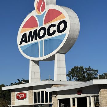 Amoco - Worlds largest Amoco sign on the original Route 66 - Gas Stations Near Me - Saint Louis, Missouri