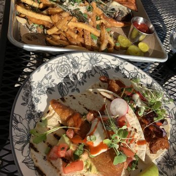 Waterdog Kitchen + Bar - Fish Tacos and Burger - American Near Me - Warren, Rhode Island Waterdog Kitchen + Bar - Fish Tacos and Burger - American Near Me - Warren, Rhode Island