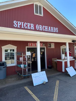 Spicer Orchards Farm Market, Cider Mill, Fudge, Bakery by null