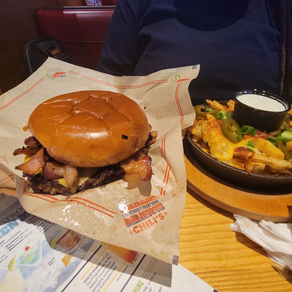 Chili's - The big smasher burger with Texas fries - Tex-Mex Near Me - Hickory, North Carolina Chili's - The big smasher burger with Texas fries - Tex-Mex Near Me - Hickory, North Carolina