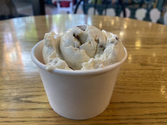 Ellen's Homemade Ice Cream by null