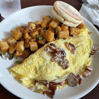 Scotts Diner - Meat omelette - Diners Near Me - Merced, California Scotts Diner - Meat omelette - Diners Near Me - Merced, California