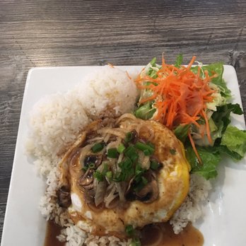 Da Kitchen Maui - Loco Moco - Hawaiian Near Me - Kihei, Hawaii