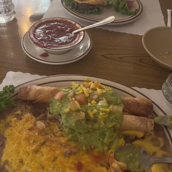 Mexicali Restaurants - Flautas, salsa and Hamburger - Mexican Near Me - Bakersfield, California Mexicali Restaurants - Flautas, salsa and Hamburger - Mexican Near Me - Bakersfield, California