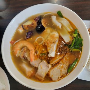 Nam Ni's Kitchen - Vietnamese Near Me - Westminster, California