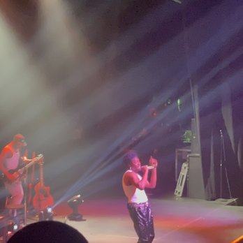 Center Stage Theatre - Lucky Daye - Performing Arts Near Me - Atlanta, Georgia