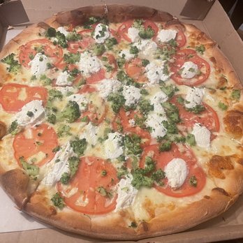 Miranda's Pizza - Pizza - Pizza Near Me - Southbury, Connecticut Miranda's Pizza - Pizza - Pizza Near Me - Southbury, Connecticut