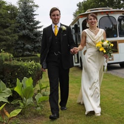 Buffalo Trolleys - The trolley makes for great entrance photos!
