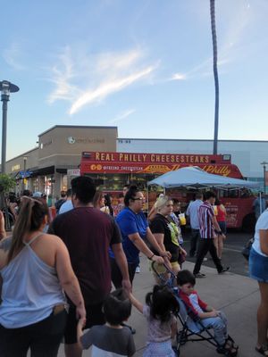 The River Park Farmers Market by null