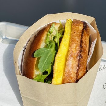 Verve Coffee Roasters - Verve breakfast sandwich - Coffee Roasteries Near Me - Manhattan Beach, California