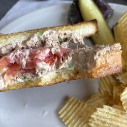 Tuna melt Tuna melt