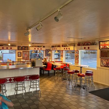 The Malt Shop - the interior of a diner - Ice Cream & Frozen Yogurt Near Me - Ephraim, Utah