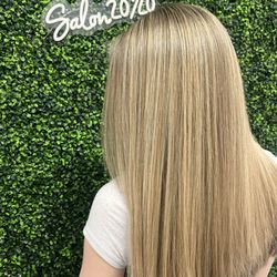 Salon 20/20