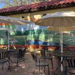Yalaha Bakery - Beer garden