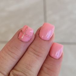 C J Nails - This shows how bad the design is as well as shows how bad the entire job was!