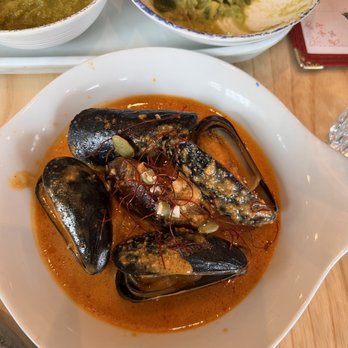 Buena Vida - Mussels a la diabla - Mexican Near Me - Arlington, Virginia
