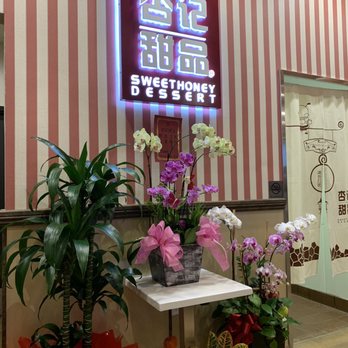 Sweethoney Dessert - decor - Desserts Near Me - Alhambra, California