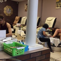 Fashion Nails - Pedi chairs