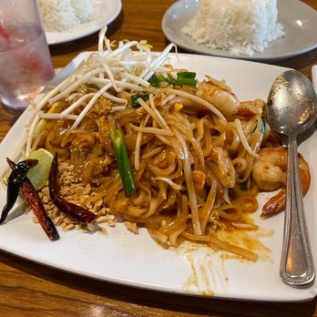 Nine & Nine Thai Kitchen - Pad Thai with shrimp - Thai Near Me - Pasadena, California Nine & Nine Thai Kitchen - Pad Thai with shrimp - Thai Near Me - Pasadena, California
