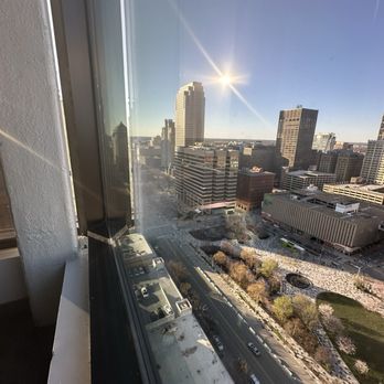 360 Rooftop Bar - Views - Lounges Near Me - St. Louis, Missouri