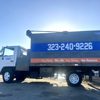 Junk Junk Los Angeles - Junk truck uniformed - Junk Removal & Hauling Near Me - Los Angeles, California Junk Junk Los Angeles - Junk truck uniformed - Junk Removal & Hauling Near Me - Los Angeles, California