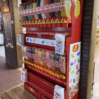 Uranus Fudge - Jelly Belly dispenser - Ice Cream & Frozen Yogurt Near Me - Anderson, Indiana