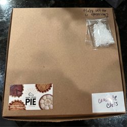 Hazel Loves Pie - Nice box with my requested flake salt