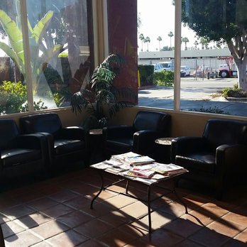 Manny's Smog - lobby area - Smog Check Stations Near Me - Moreno Valley , California Manny's Smog - lobby area - Smog Check Stations Near Me - Moreno Valley , California