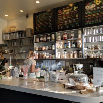 Main Squeeze - Juice Bars & Smoothies Near Me - Santa Monica, California
