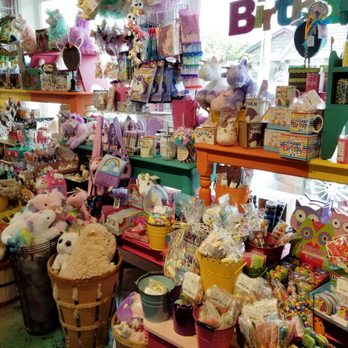 Bruce's Candy Kitchen - Candy Stores Near Me - Cannon Beach, Oregon Bruce's Candy Kitchen - Candy Stores Near Me - Cannon Beach, Oregon