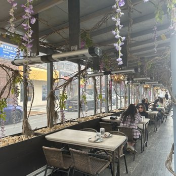 Amylos Taverna - Outdoor seating - Seafood Near Me - Astoria, New York
