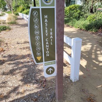 Hasley Canyon Trail - Hiking Near Me - Valencia, California Hasley Canyon Trail - Hiking Near Me - Valencia, California