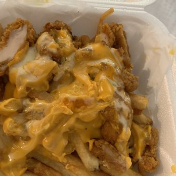 Sharks Grill - El macho with chicken. AWESOME!!! - Seafood Near Me - Danville, Illinois