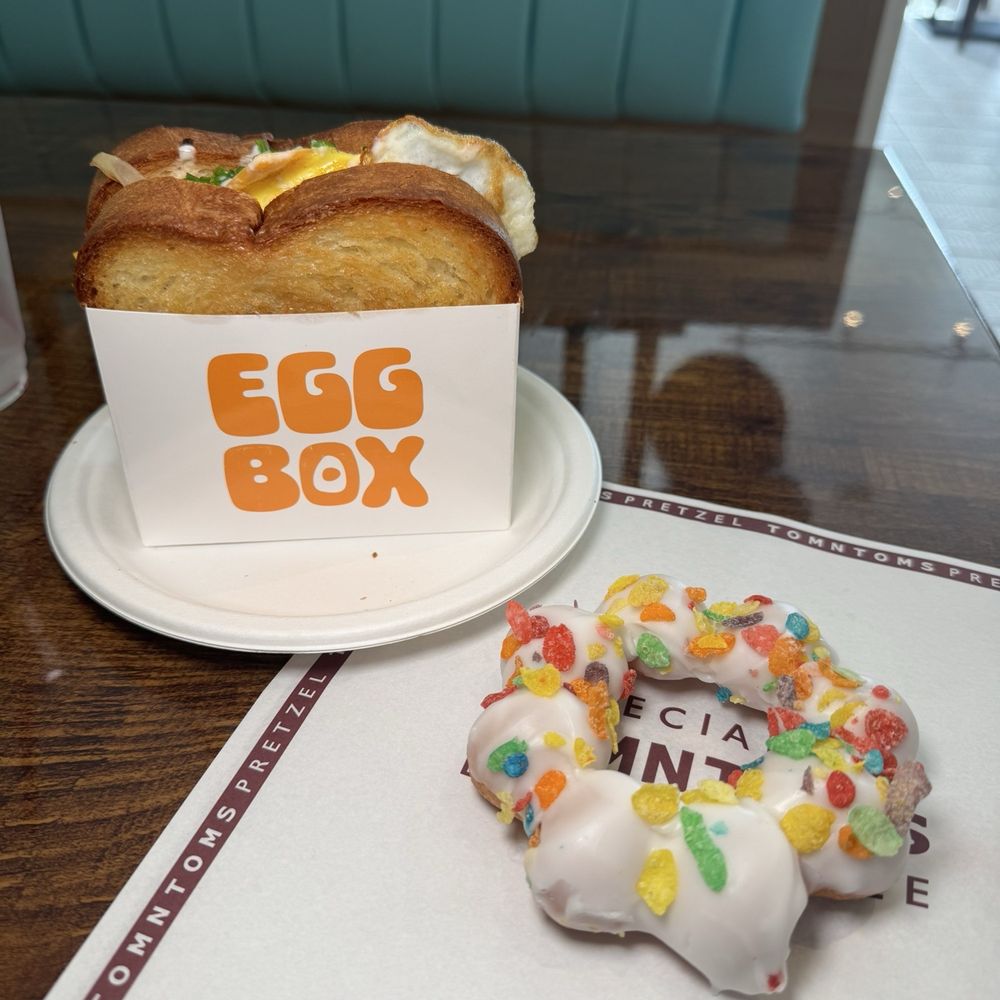 Tom N Toms Coffee & Eatery - Coffee & Tea Near Me - Houston, Texas