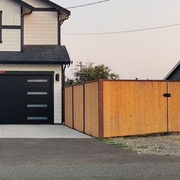Double swing gate and fencing to cover my rv lot. Double swing gate and fencing to cover my rv lot.