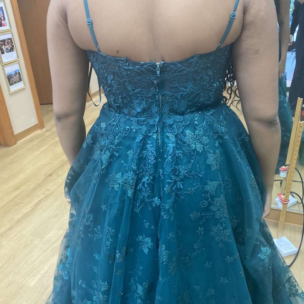 Lee's Tailors - Sewing & Alterations Near Me - Raleigh, North Carolina
