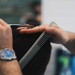 Bello by Daniel Ross - Creating Texture and Movement within the haircut.