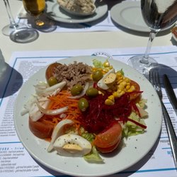 Gallego - Instalata mixa (Gemischter Salat als Vorspeise zum Mittagsmenü)