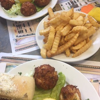 Italiano's Restaurant - Half of the crab ball appetizer and French fry ( comes with 4 crab balls ) - Italian Near Me - Baltimore, Maryland