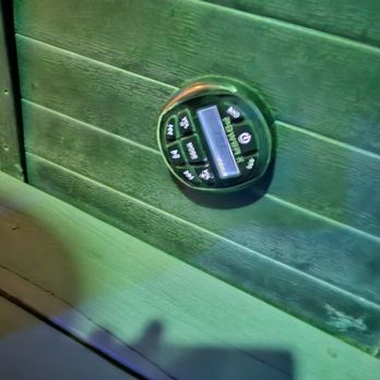 The Wave Hotel Condado - Broken Bluetooth speaker. - Hotels Near Me - San Juan, Puerto Rico The Wave Hotel Condado - Broken Bluetooth speaker. - Hotels Near Me - San Juan, Puerto Rico