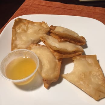 Bangkok Pinto - Undercooked crab rangoons - Thai Near Me - Boston, Massachusetts Bangkok Pinto - Undercooked crab rangoons - Thai Near Me - Boston, Massachusetts