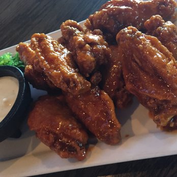 Engine No 9 - Sriracha Wings were tasty and ENORMOUS! - Burgers Near Me - Saint Petersburg, Florida
