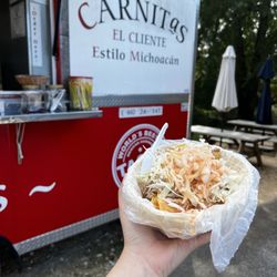 Carnitas El Cliente - Tacos aguados
