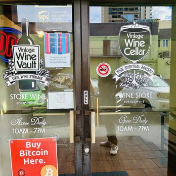 Vintage Wine Cellar - Entrance - Beer, Wine & Spirits Near Me - Honolulu, Hawaii