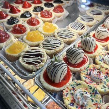 Eileen's Special Cheesecake - Bakeries Near Me - New York, New York