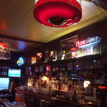 Meier's Tavern - Good hamburgers and close to home - Bars Near Me - Glenview, Illinois Meier's Tavern - Good hamburgers and close to home - Bars Near Me - Glenview, Illinois