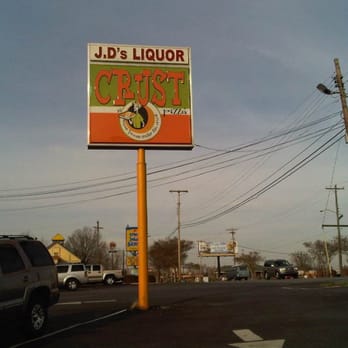 Crust Pizza - Crust Pizza is hidden behind  JD's Liquor so as you drive down Broad Street look for this sign. - Pizza Near Me - Chattanooga, Tennessee